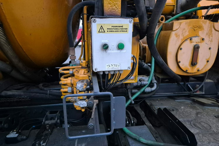 Premium Lander 370 DXi Renault PREMIUM DXI LANDER D 370 / WÓŻ ASENIZACYJNY zdjęcie 31