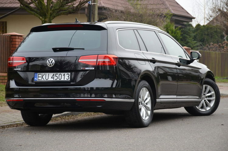 Volkswagen Passat 1.6TDI 120KM Serwis Panorama ACC Full LED Skóra+alcant. Navi Kamera zdjęcie 13