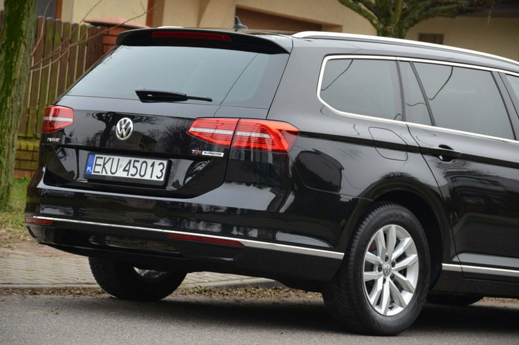 Volkswagen Passat 1.6TDI 120KM Serwis Panorama ACC Full LED Skóra+alcant. Navi Kamera zdjęcie 15