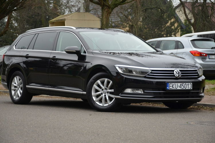 Volkswagen Passat 1.6TDI 120KM Serwis Panorama ACC Full LED Skóra+alcant. Navi Kamera zdjęcie 18
