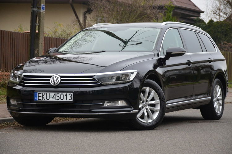 Volkswagen Passat 1.6TDI 120KM Serwis Panorama ACC Full LED Skóra+alcant. Navi Kamera zdjęcie 2