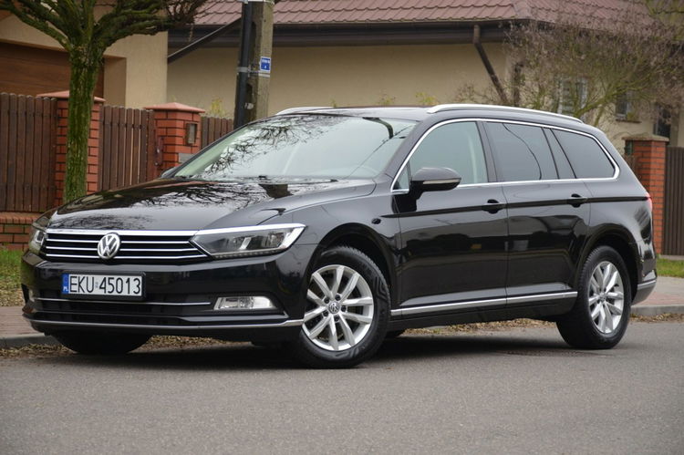 Volkswagen Passat 1.6TDI 120KM Serwis Panorama ACC Full LED Skóra+alcant. Navi Kamera zdjęcie 3