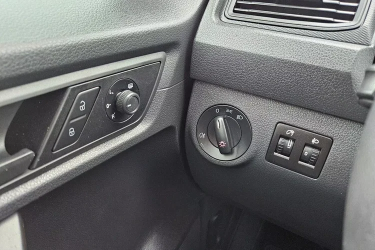 Volkswagen Caddy Long 59999zł NETTO 2.0TDi/102KM zdjęcie 17