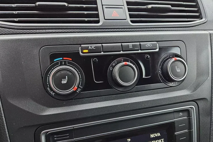 Volkswagen Caddy Long 59999zł NETTO 2.0TDi/102KM zdjęcie 25