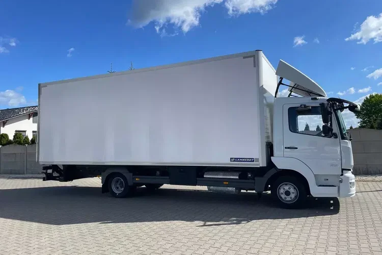 Mercedes ATEGO 818, IZOTERMA OGRZEWANA zdjęcie 5