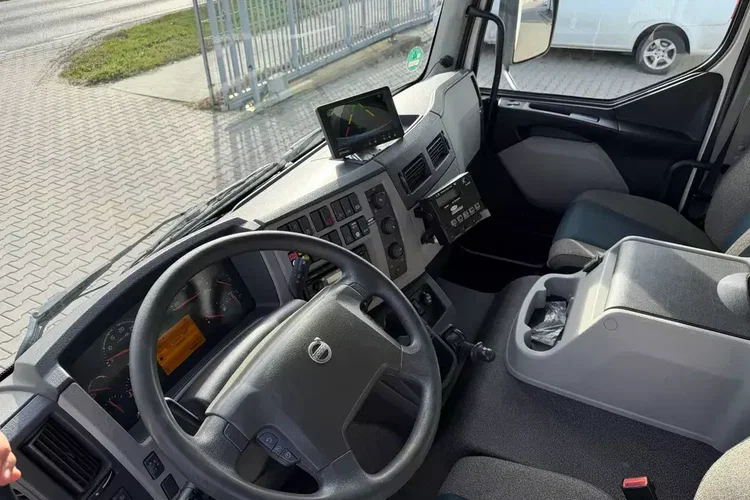 Volvo FL 16.250/ 19 PALET/ Ładownośc 6 ton/ na poduszkach zdjęcie 15