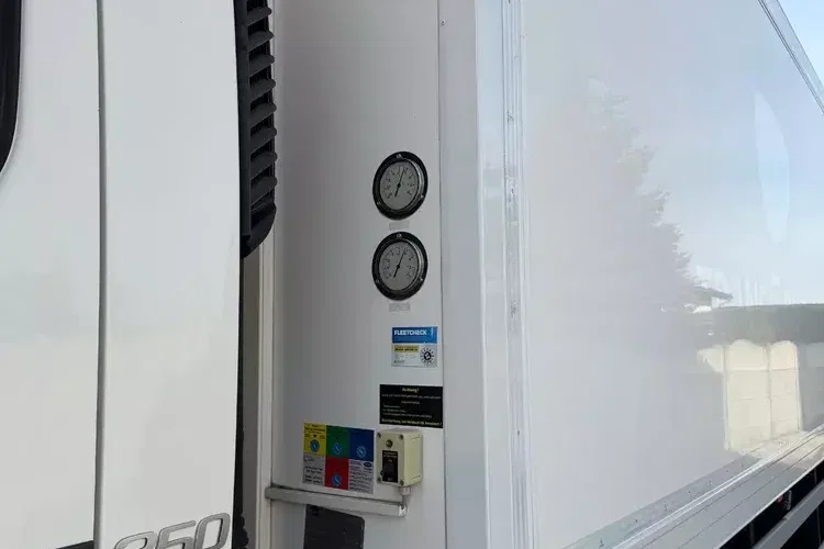 Volvo FL 16.250/ 19 PALET/ Ładownośc 6 ton/ na poduszkach zdjęcie 4