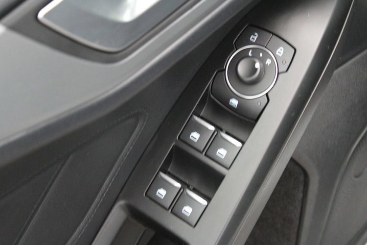 Ford Focus F-Vat Salon Polska 120HP Kombi netto 38 943 PLN Gwarancja zdjęcie 15