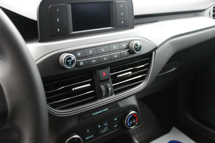 Ford Focus F-Vat Salon Polska 120HP Kombi netto 38 943 PLN Gwarancja zdjęcie 21