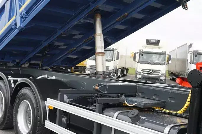 Iveco TRAKKER / 380T41 / E 6 / WYWROTKA + HDS / 6 X 4 / ROTATOR zdjęcie 16