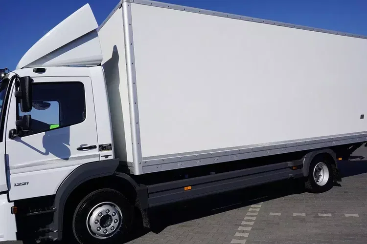 Mercedes ATEGO / 1221 / ACC / EURO 6 / KONTENER + WINDA / 17 PALET zdjęcie 15