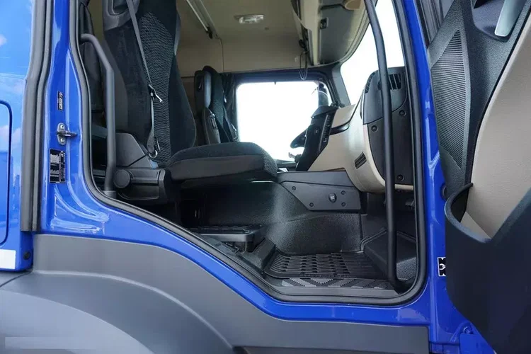 Mercedes ACTROS / 2543 / ACC / E 6 / PEŁNY ADR / PLATFORMA / ZAWIESIE POD WÓZEK zdjęcie 38