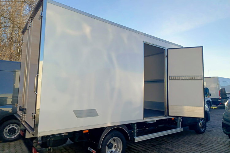 IVECO Daily 35C16H3.0 zdjęcie 12
