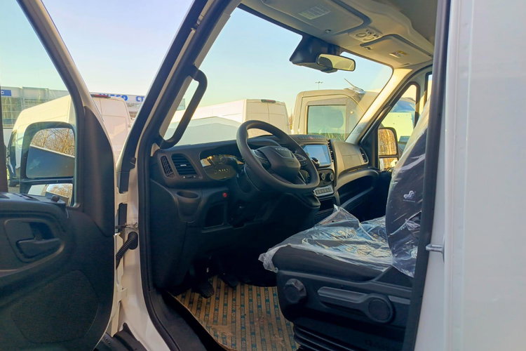 IVECO Daily 35C16H3.0 zdjęcie 18