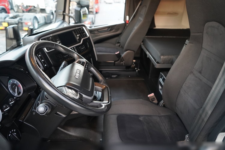 Iveco S-WAY / 530 / RETARDER / KLIMA POSTOJOWA / zdjęcie 25