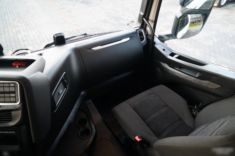 Iveco S-WAY / 530 / RETARDER / KLIMA POSTOJOWA / zdjęcie 33