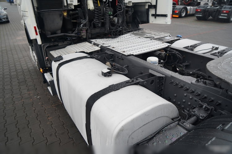 Volvo FH 460 / KLIMA POSTOJOWA   / STANDARD / I-SHIFT / zdjęcie 13