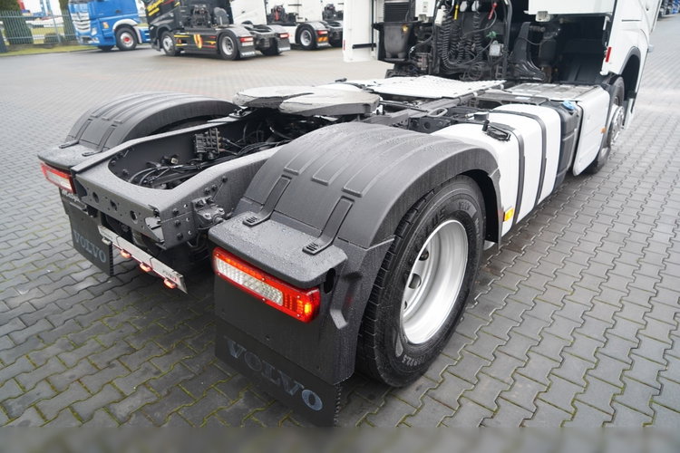 Volvo FH 460 / KLIMA POSTOJOWA   / STANDARD / I-SHIFT / zdjęcie 15