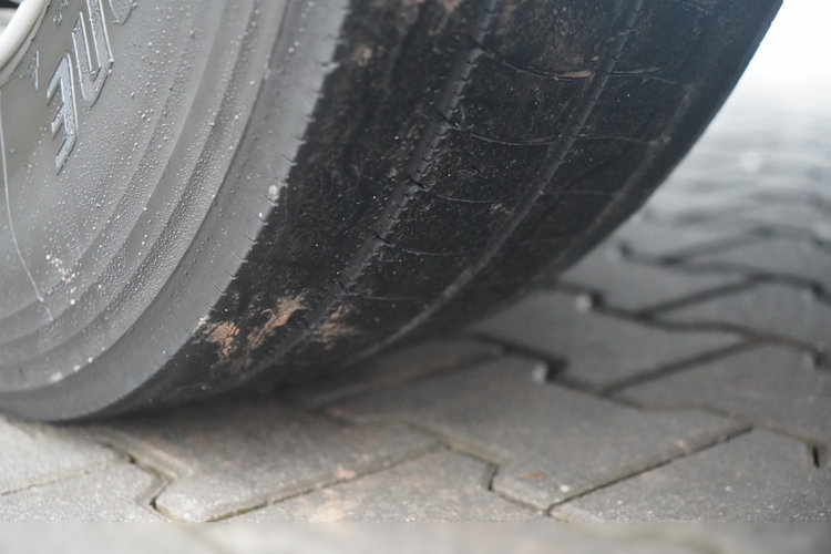 Volvo FH 460 / KLIMA POSTOJOWA   / STANDARD / I-SHIFT / zdjęcie 18