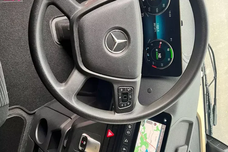 Mercedes ACTROS MP5 zdjęcie 23