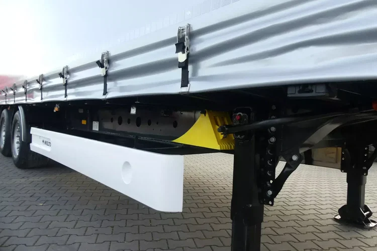 Wielton MEGA / FIRANKA / OŚ PODNOSZONA / ZADBANA / DACH PODNOSZONY / zdjęcie 13