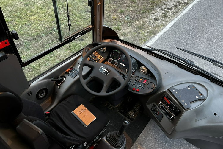 CARRIER SCOLER 3 , PODMIEJSKI , SZKOLNY AUTOBUS MAN CARRIER Scoler 3, szkolny, 62 miejsc, sprowadzony 350K km zdjęcie 6