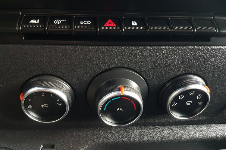 Renault Master KONTENER 8EP 4.22x2.23x2.24 KLIMA MANUAL KRAJOWY 6-BIEGÓW zdjęcie 33