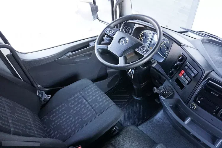 Mercedes ATEGO / 1221 / ACC / EURO 6 / KONTENER + WINDA / 17 PALET zdjęcie 13