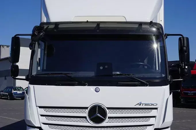 Mercedes ATEGO / 1221 / ACC / EURO 6 / KONTENER + WINDA / 17 PALET zdjęcie 14