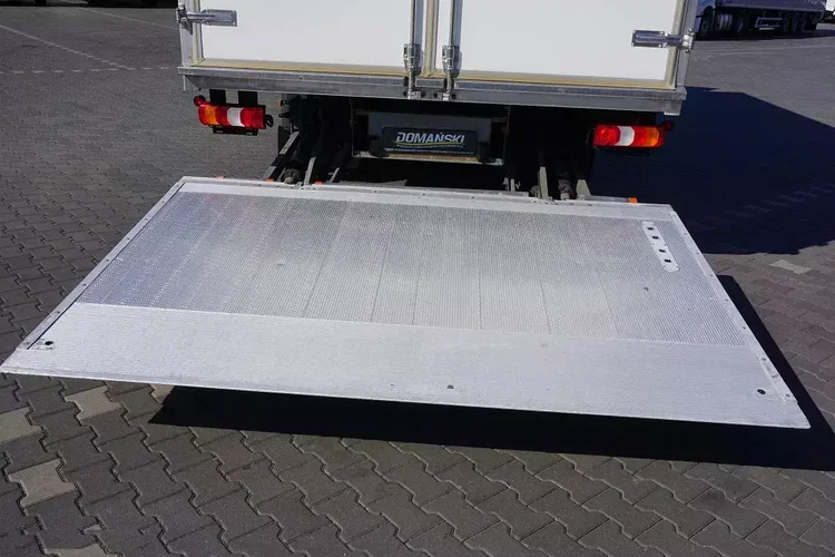 Mercedes ATEGO / 1221 / ACC / EURO 6 / KONTENER + WINDA / 17 PALET zdjęcie 38