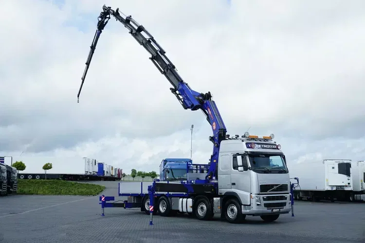 Volvo / FH / 520 / 8 X 2 / SKRZYNIOWY + HDS / PM 85 SP + JIB J 1204 / WYSIĘG 31.9 M zdjęcie 1
