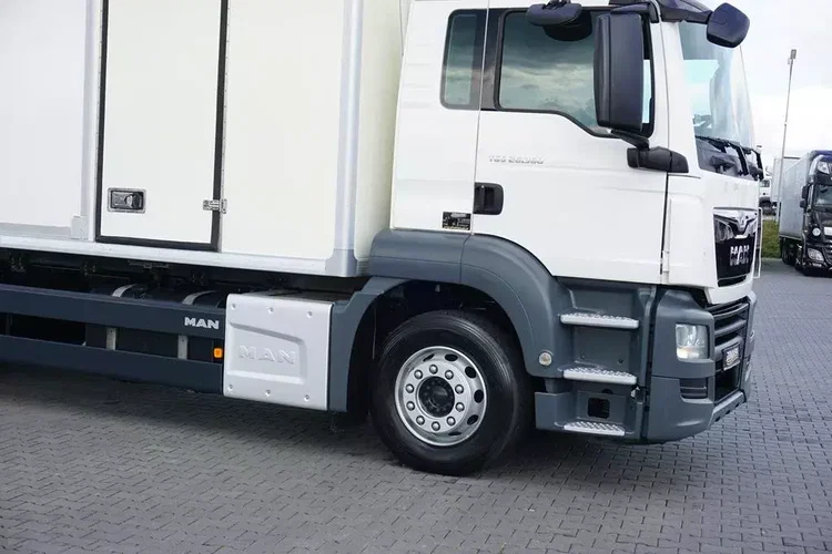 MAN TGS / 26.360 / EURO 6 / CHŁODNIA + WINDA / 20 PALET zdjęcie 18