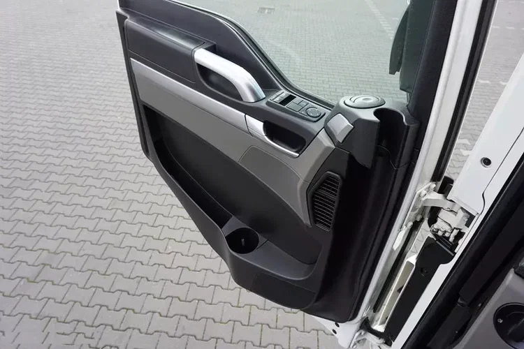 MAN TGS / 26.360 / EURO 6 / CHŁODNIA + WINDA / 20 PALET zdjęcie 23