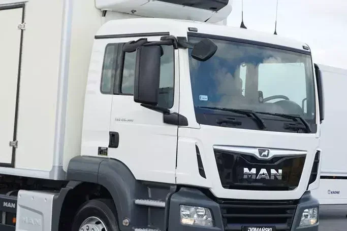 MAN TGS / 26.360 / EURO 6 / CHŁODNIA + WINDA / 20 PALET zdjęcie 31