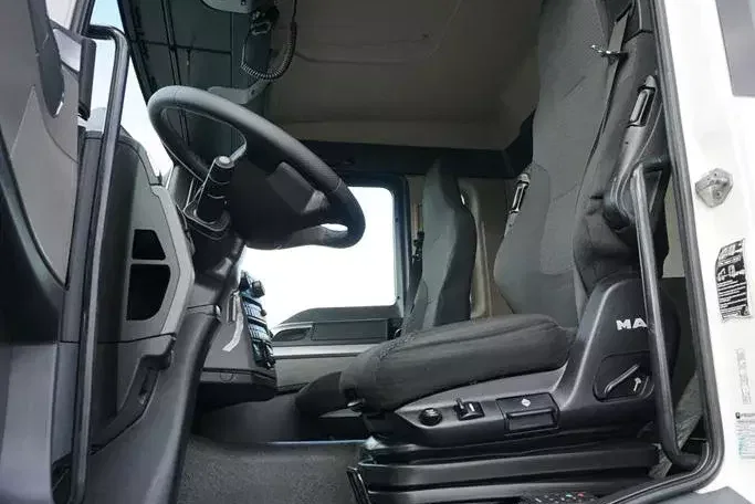 MAN TGS / 26.360 / EURO 6 / CHŁODNIA + WINDA / 20 PALET zdjęcie 7