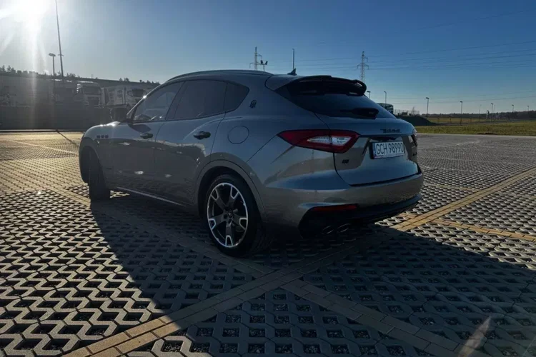Maserati levante zdjęcie 46