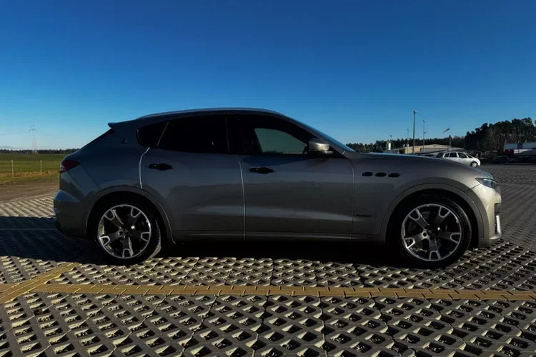 Maserati levante zdjęcie 49