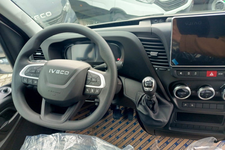 IVECO Daily 35S18H V zdjęcie 13