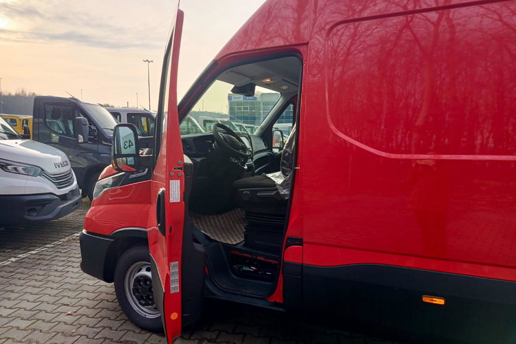 Iveco Daily zdjęcie 9