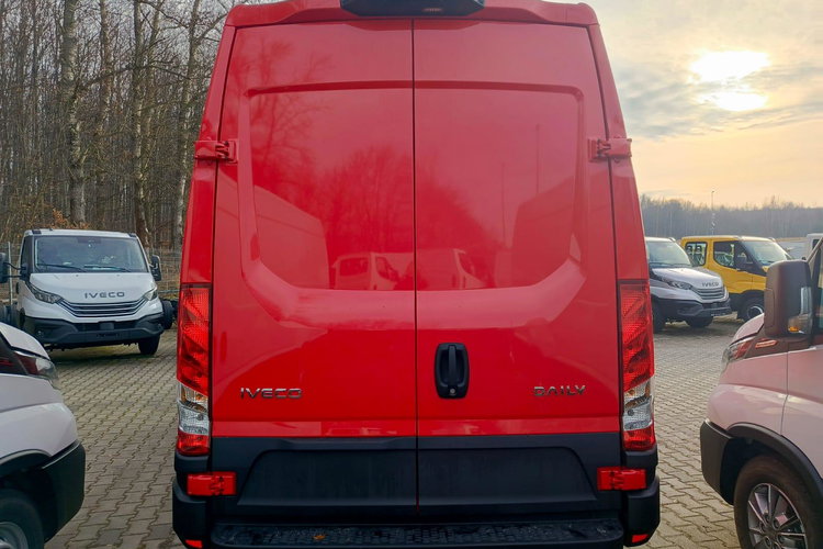 Iveco Daily zdjęcie 17