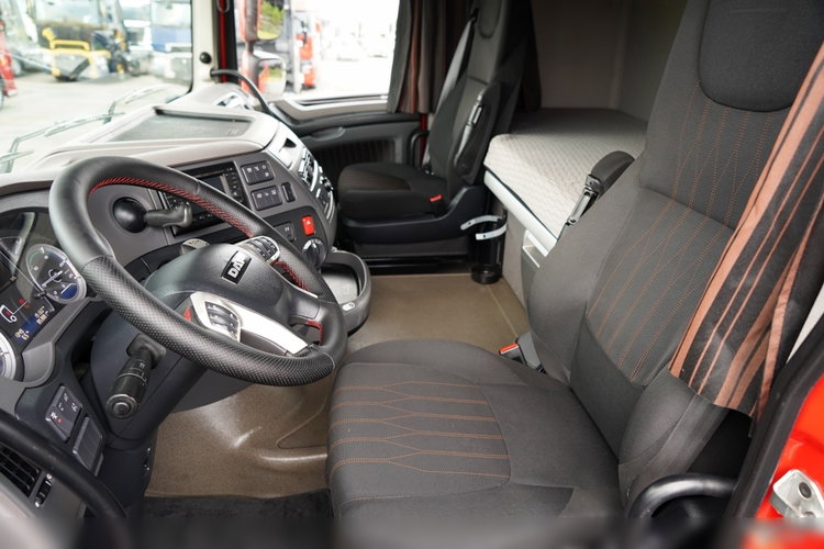 DAF XF 480 / SUPER SPACE CAB / RETARDER / KLIMA POSTOJOWA / zdjęcie 24