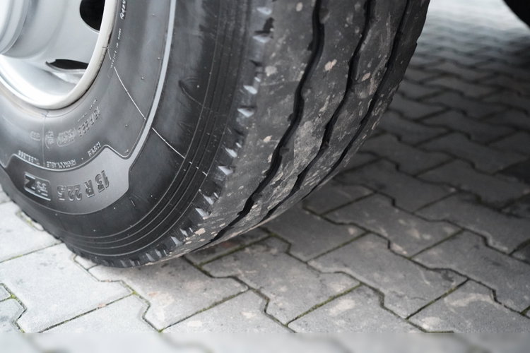 Mercedes ACTROS 4141 / 8x4 / BDF WYMIENNA ZABUDOWA / WYWROTKA  DWUSTRONNA / HYDROBURTA / HYDROKLAPA / EPS + SPRZĘGŁO / CZOŁOWNICA zdjęcie 35