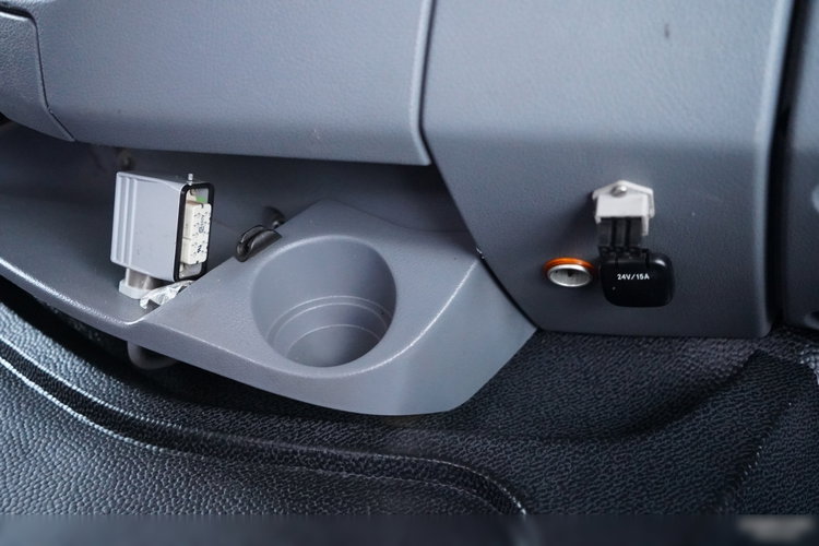 Mercedes ACTROS 4141 / 8x4 / BDF WYMIENNA ZABUDOWA / WYWROTKA  DWUSTRONNA / HYDROBURTA / HYDROKLAPA / EPS + SPRZĘGŁO / CZOŁOWNICA zdjęcie 50