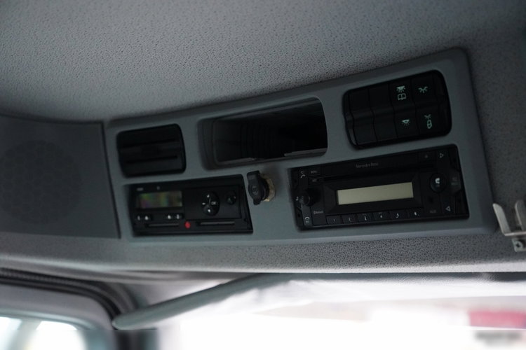 Mercedes ACTROS 4141 / 8x4 / BDF WYMIENNA ZABUDOWA / WYWROTKA  DWUSTRONNA / HYDROBURTA / HYDROKLAPA / EPS + SPRZĘGŁO / CZOŁOWNICA zdjęcie 51