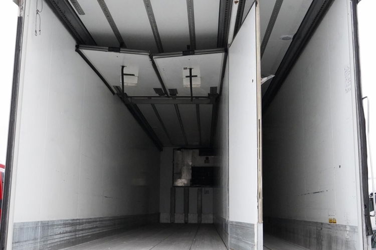 SCHMITZ CARGOBULL / CHŁODNIA / THERMO KING SLX SPECTRUM  / 1 osiowa / 11.3 M / MULTITEMPERATURA / WINDA DHOLLANDIA / SAF zdjęcie 15