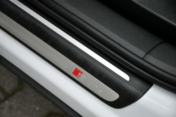 Audi Q3 2.0TDI(150KM) S-Line Lift Xenon Led Navi Skóry BLS Automat Alu17"ASO zdjęcie 23