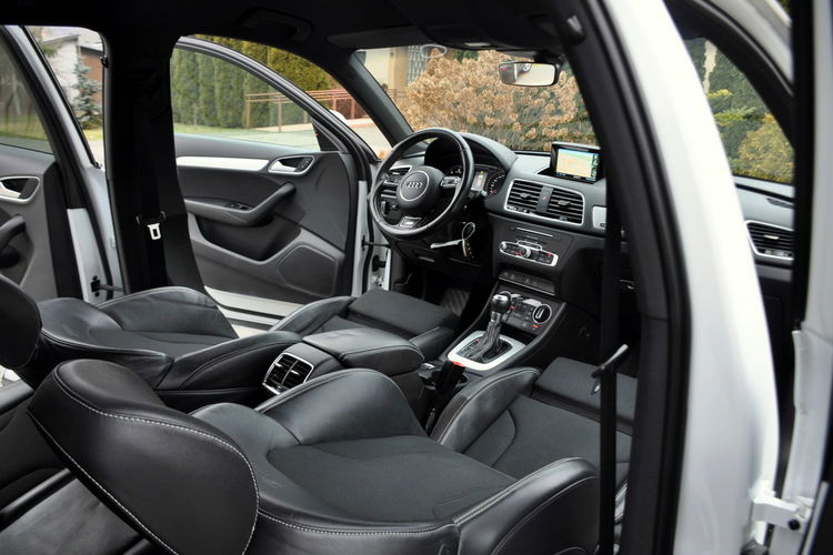 Audi Q3 2.0TDI(150KM) S-Line Lift Xenon Led Navi Skóry BLS Automat Alu17"ASO zdjęcie 24