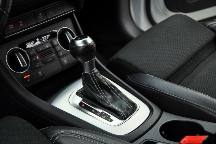 Audi Q3 2.0TDI(150KM) S-Line Lift Xenon Led Navi Skóry BLS Automat Alu17"ASO zdjęcie 35