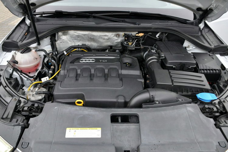 Audi Q3 2.0TDI(150KM) S-Line Lift Xenon Led Navi Skóry BLS Automat Alu17"ASO zdjęcie 39