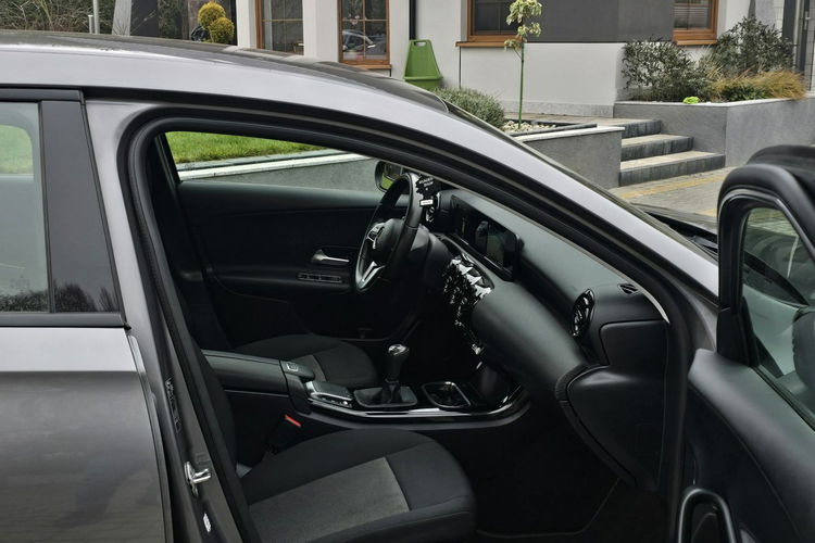 Mercedes A 180 180 Style / 1.33 benzyna / Bezwypadkowy / ZADBANY zdjęcie 6